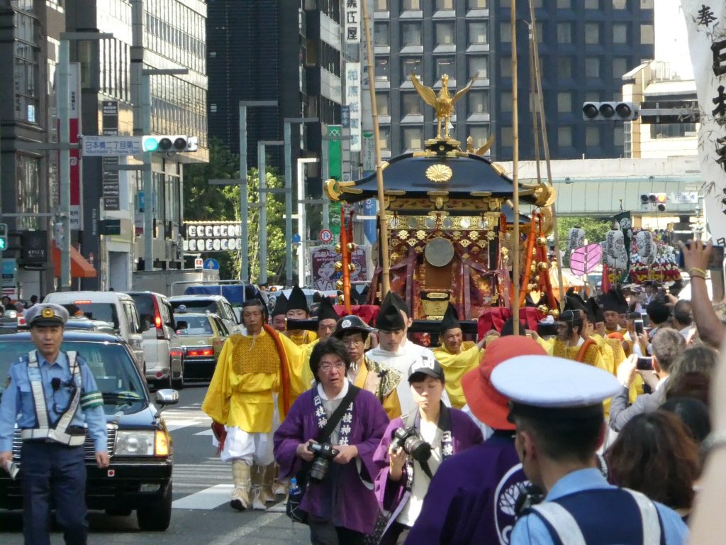 東京都千代田区永田町の「日枝神社」の山王祭で『祭礼行列・神幸祭』を観ました。