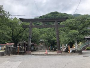 栃木県日光市鬼怒川温泉滝の 鬼怒川護国神社 で御朱印をいただきまし